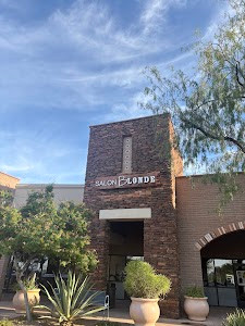 Salon Blonde place picture